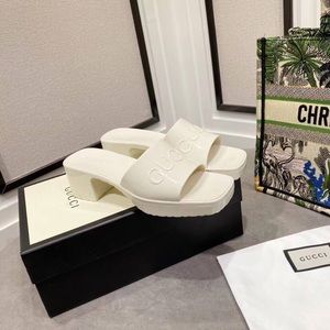 Gucci Rubber Slide Sandels